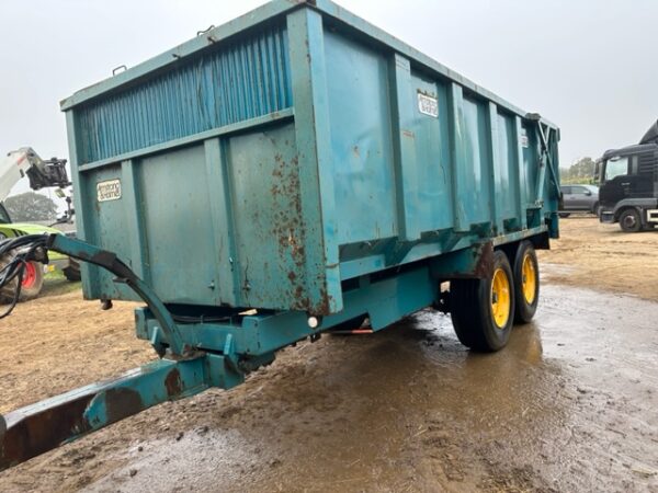 Armstrong Holmes 12 tonne