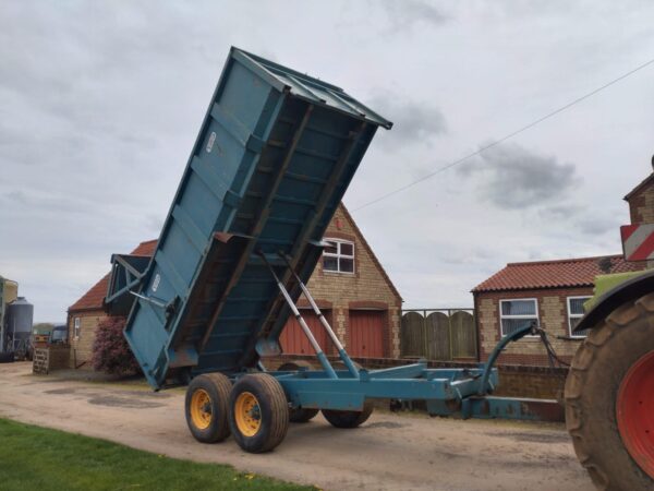 12 tonne Armstrong Holmes